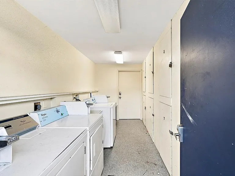 212 N J St #7 — Photo 21