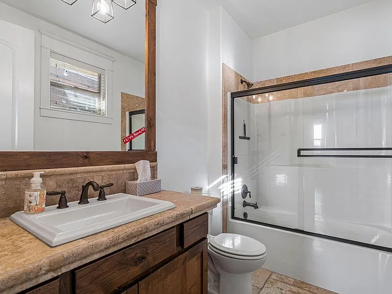 1269 NW Ogden Ave — Photo 27