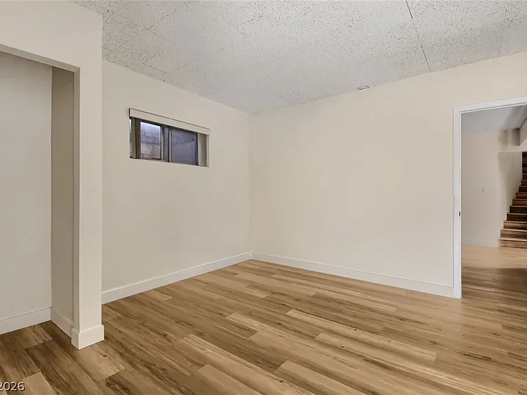 5631 Gilbert Ln — Photo 3