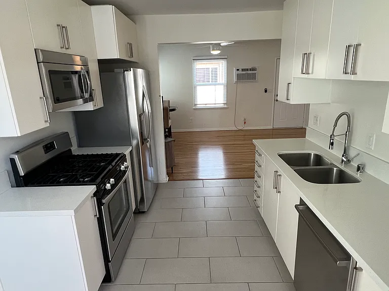 3949 Tilden Ave — Photo 22