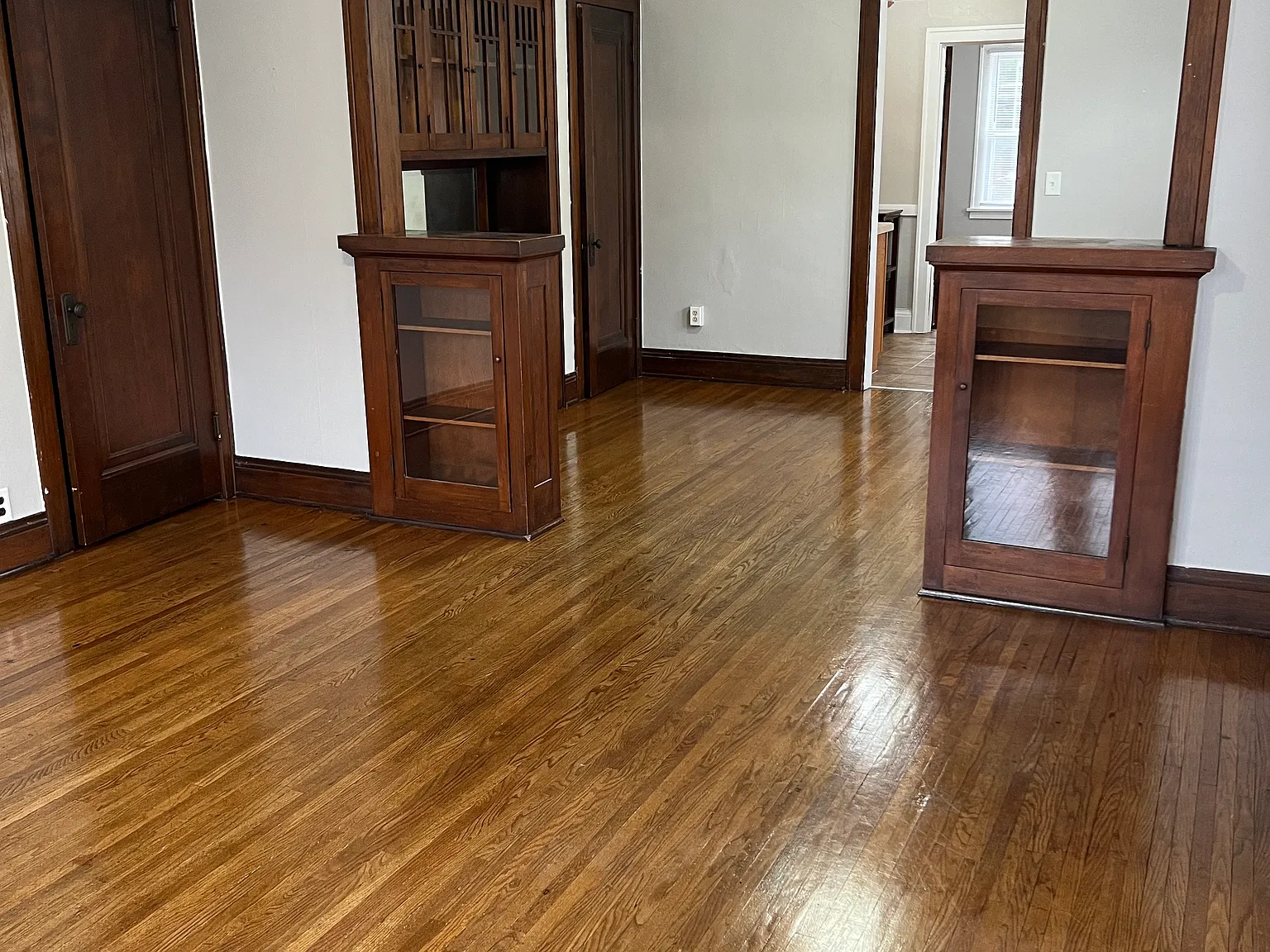 1145 Raymond Ave — Photo 1