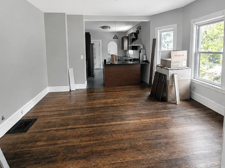 53 Willow Ave #1 — Photo 5