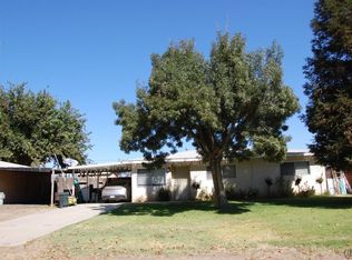 17443 Blackwell Village Dr, Lost Hills, CA 93249