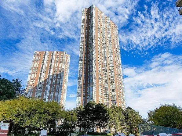 7 Concorde Pl, Toronto, ON