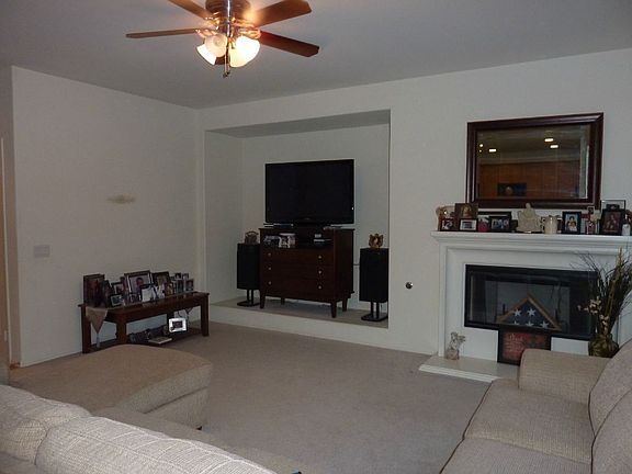 3rd image of 27040 N Bay Ln