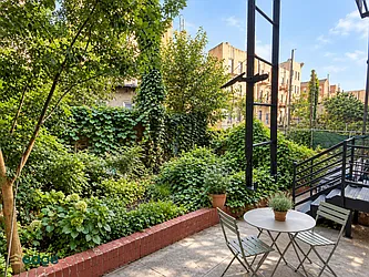 1722 Greene Avenue, #1L