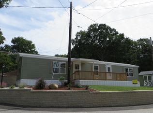 22 Lower Marina Dr, Uncasville, CT 06382