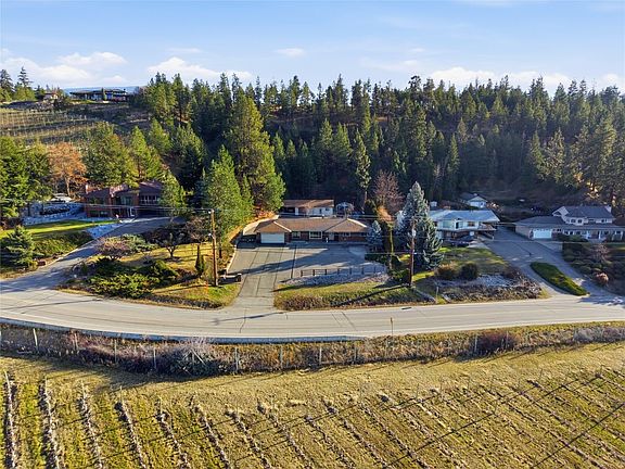 4th image of 1099 Dehart Rd