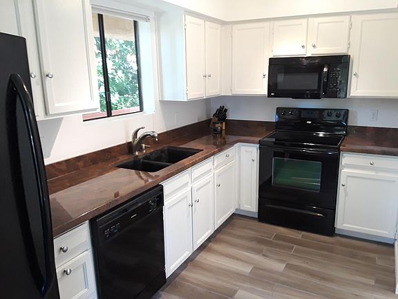 5th image of 9340 N 92nd St Unit 109