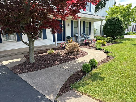 4th image of 581 Bram Hall Dr