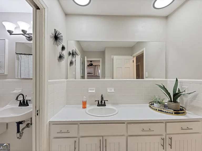 2984 Blackberry Ln — Photo 22