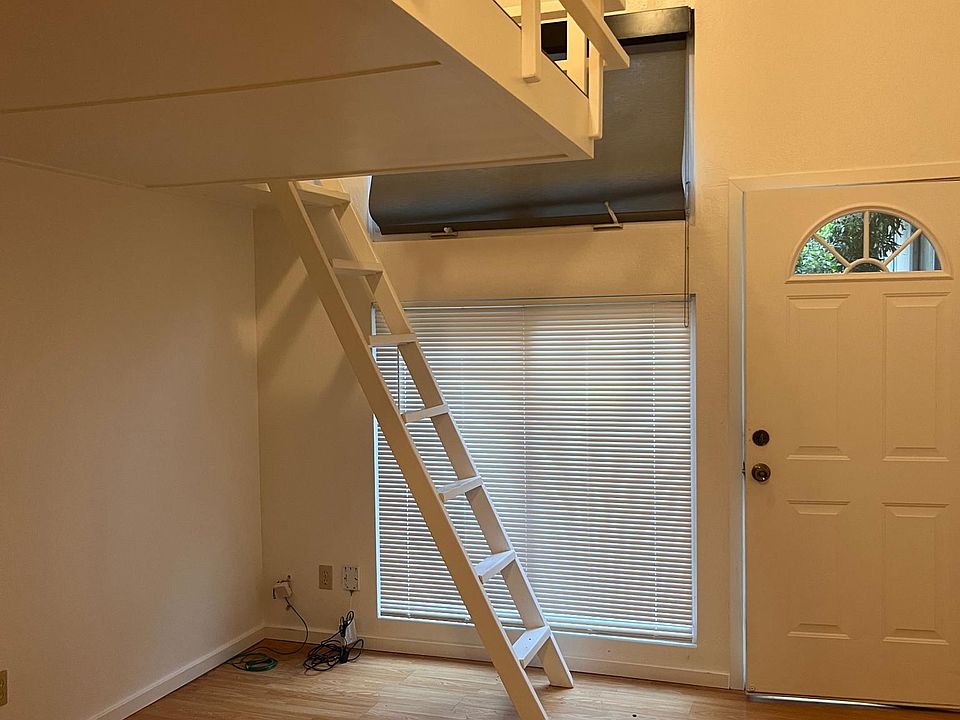 2nd image of 24975 Valley Way #7A