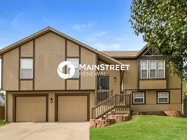 17320 S Ingrid St, Gardner, KS 66030