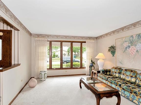2nd image of 15536 Catalina Ct