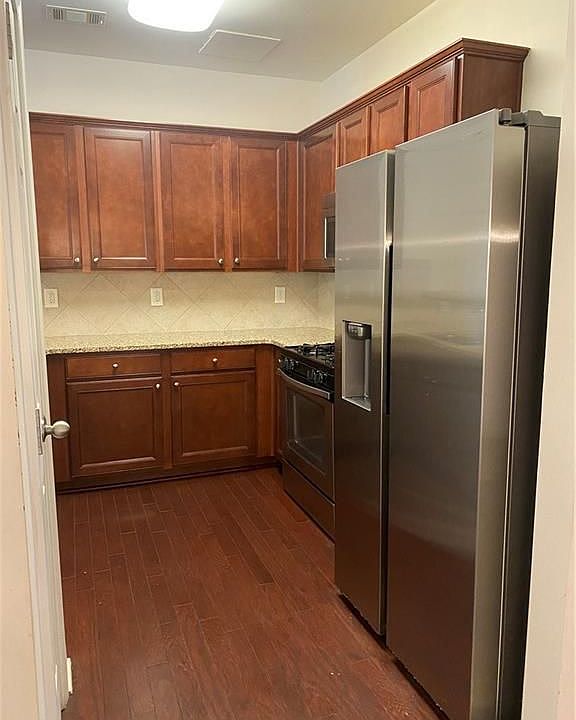 1st image of 5588 Moresby Ct