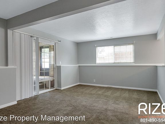 3rd image of 4719 S Cathay Cir