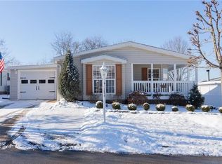 184 Rock Lake Dr, Zelienople, PA