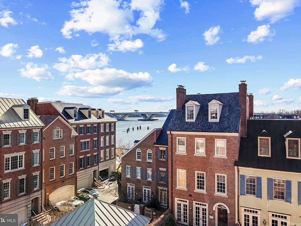 1st image of 28 Wolfe St #34