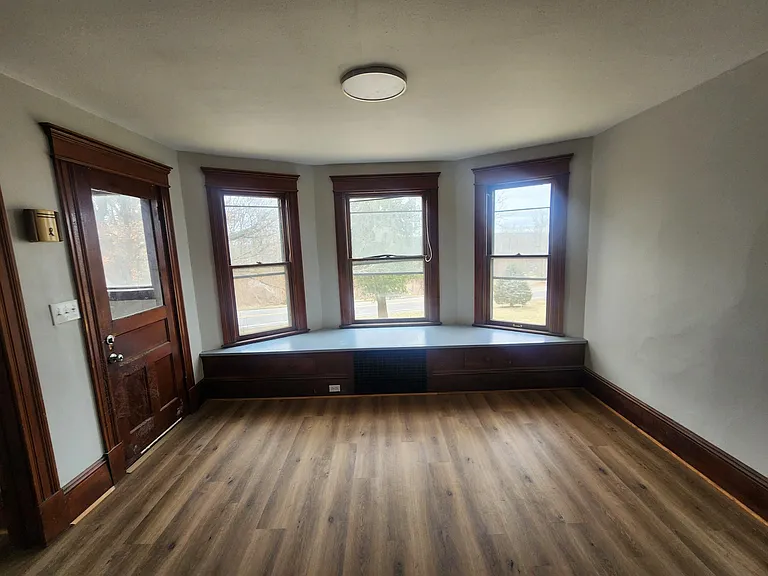 4704 Grandview Park — Photo 4