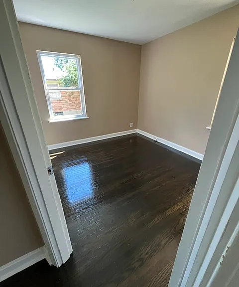 11706 Maple Way — Photo 8