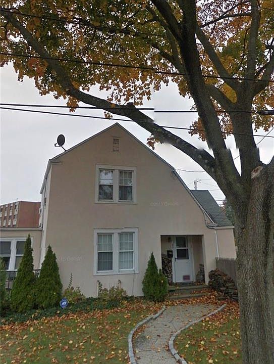 2nd image of 65 Randolph St