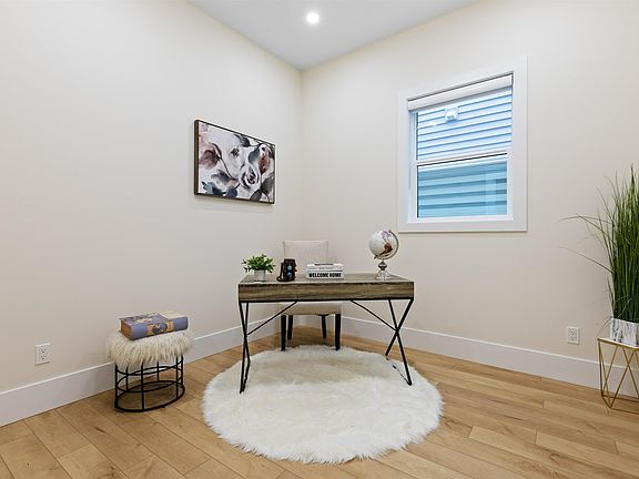 5th image of 20146 82nd Ave