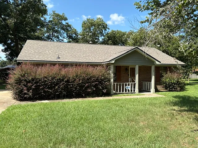 108 Old Leesburg Rd — Photo 1