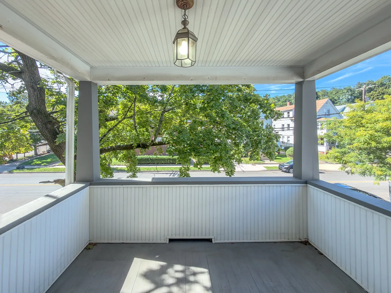 1045 Campbell Ave — Photo 2