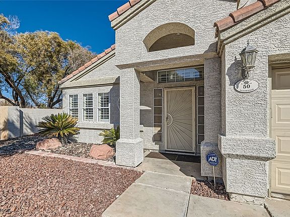 3rd image of 50 Sandwedge Dr