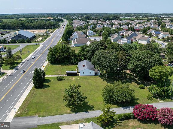 5th image of 19234 Plantation Rd