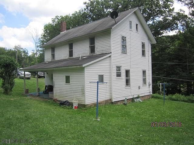 2nd image of 223 E Bridge St