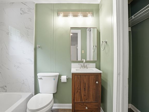 5th image of 615 Linwood Ave NE #4