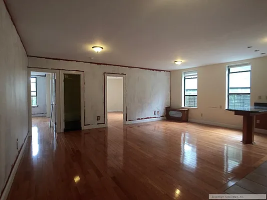 Rented by Sovereign Associates | media 12