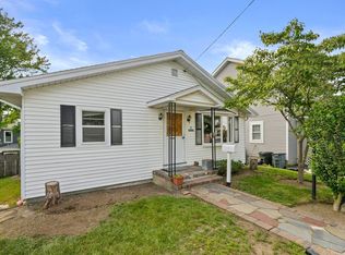 37 Meadow St, Quincy, MA 02171