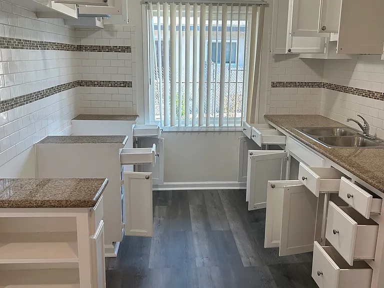 6859 N Coldwater Canyon Ave #3 — Photo 11