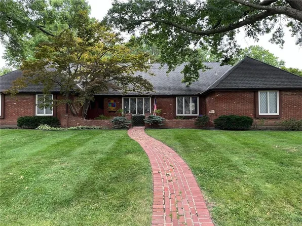 6115 W 65th St, Mission, KS 66202