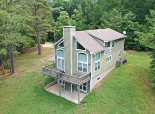 4042 Jones Hollow Rd, Lobelville, TN 37097