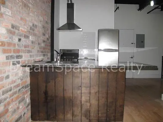 Rented by Dream Space Realty | media 26