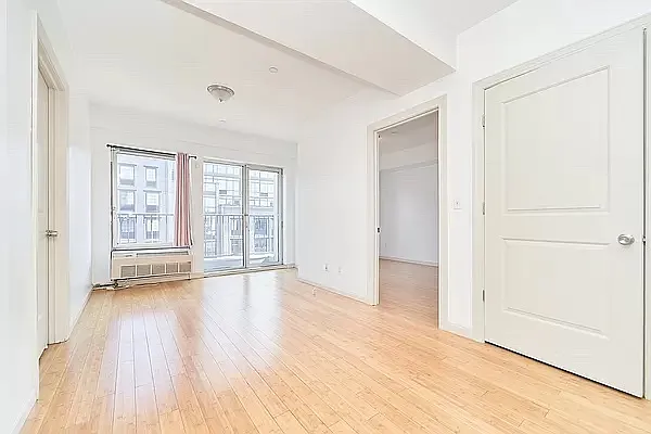 Rented by SERHANT. | media 16