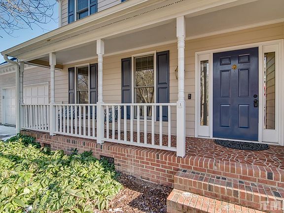 3rd image of 3215 Lochinvar Dr