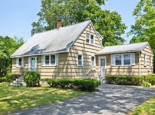 22 Harlem St, Dracut, MA 01826
