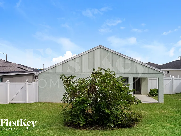 881 Greenshank Dr — Photo 14