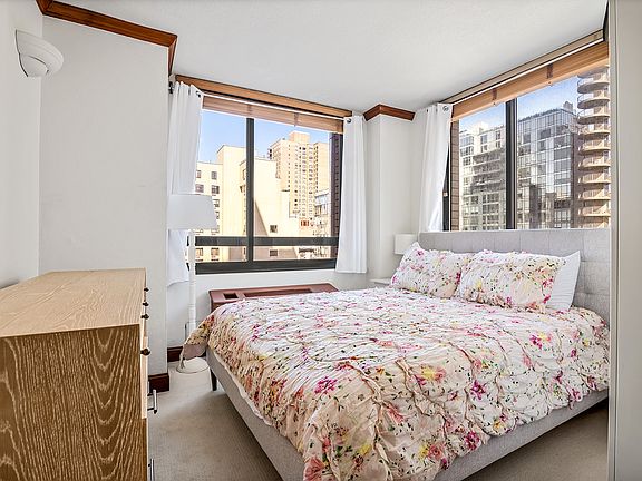 5th image of 171 E 84th St APT 11D