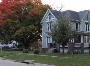 111 7th Ave NW, Independence, IA 50644