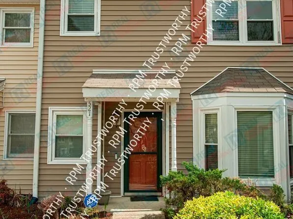 521 Darby Glen Ln, Durham, NC