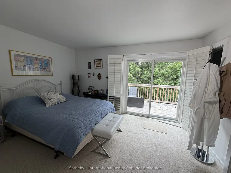 589 Oxbow Cres — Photo 13