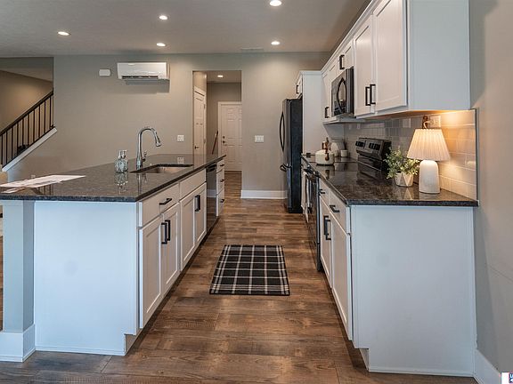 5th image of 312 S 55th St