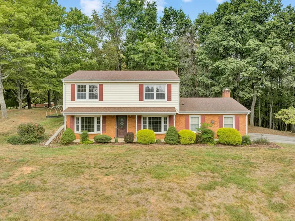 162 Ridgeview Rd, Blue Ridge, VA 24064