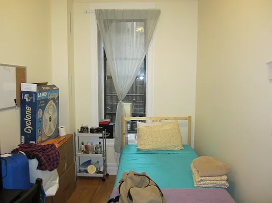 Rented by Stonecrest Realty | media 7