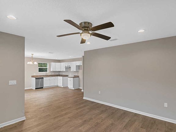 5th image of 8935 Bronson Ln